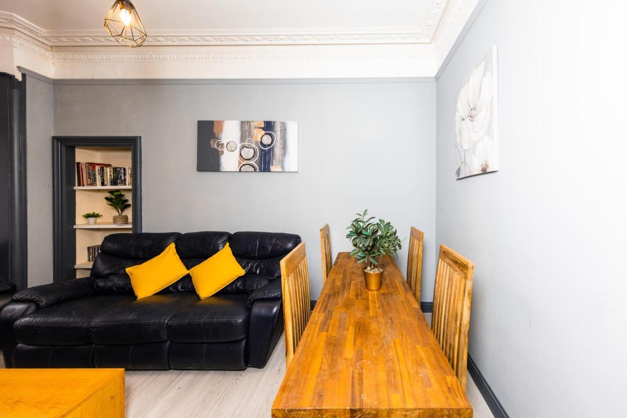 Calton Hill Victorian Old Town Apartment Edimburgo Esterno foto